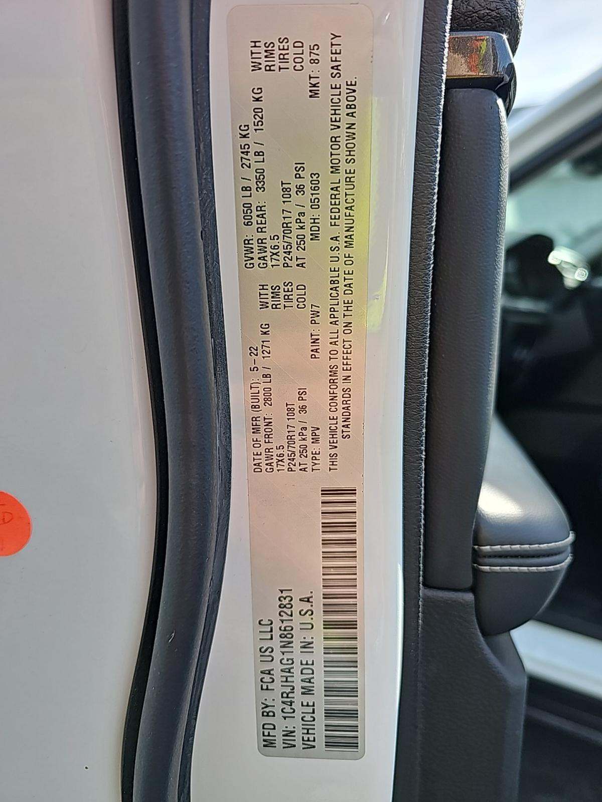 2022 Jeep Grand Cherokee Laredo AWD