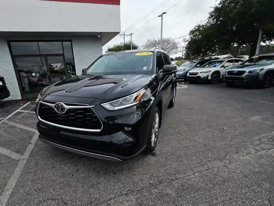 2024 Toyota Highlander Platinum FWD