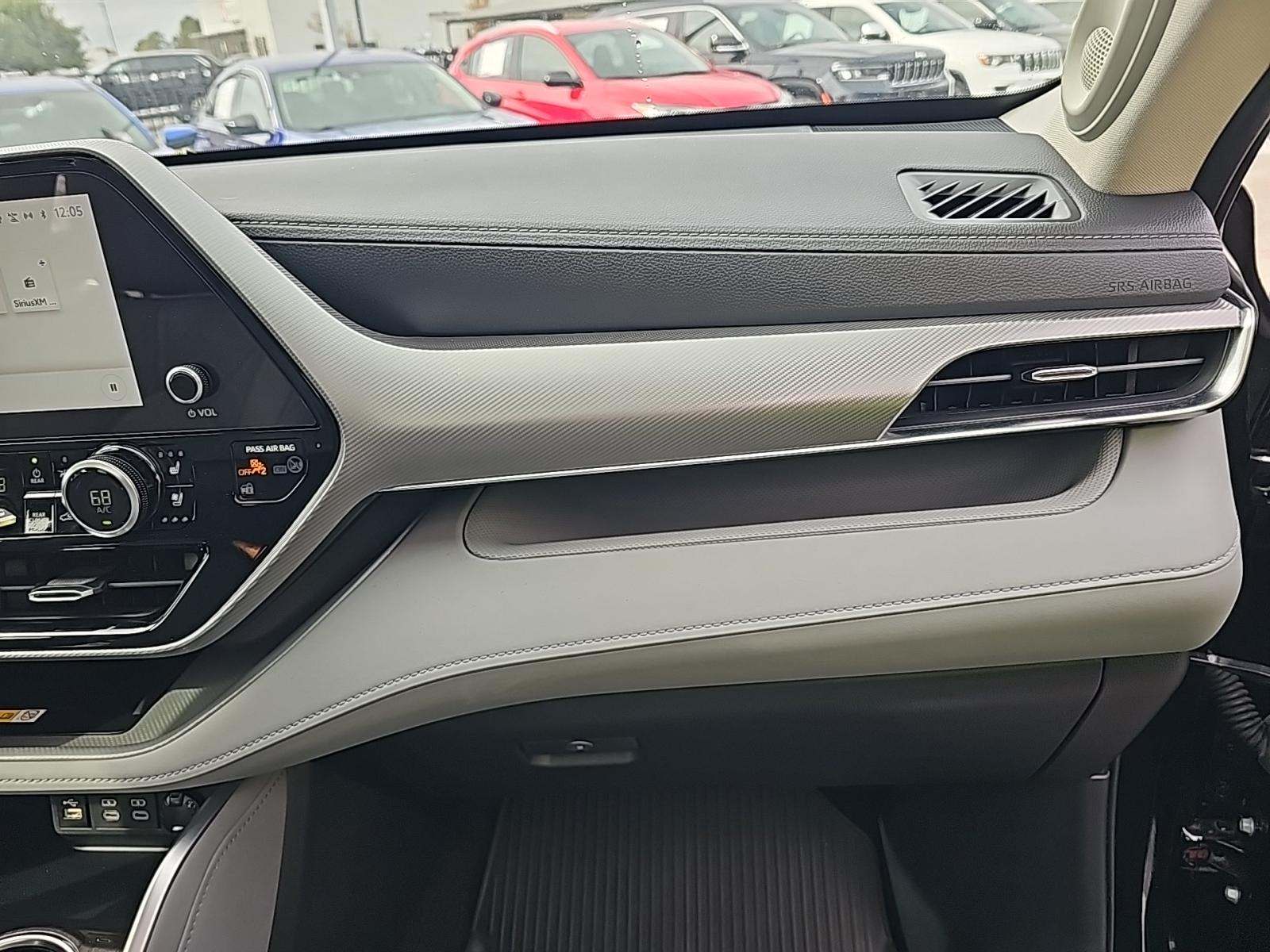 2024 Toyota Highlander Platinum FWD