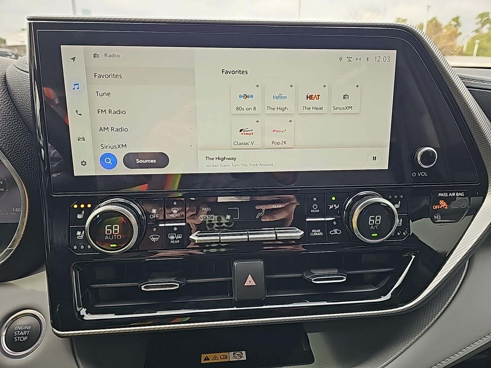 2024 Toyota Highlander Platinum FWD