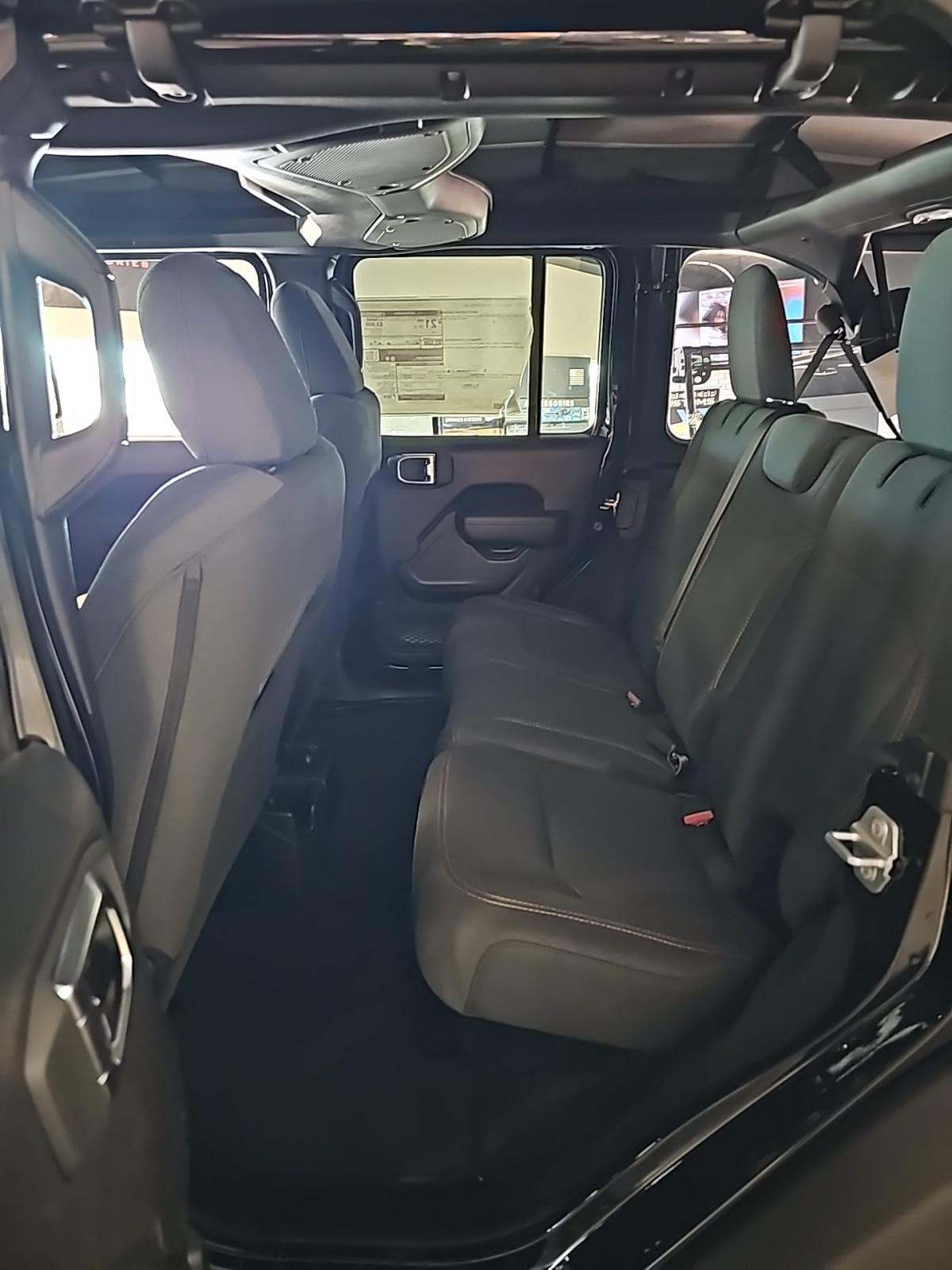 2025 Jeep Wrangler Sport AWD