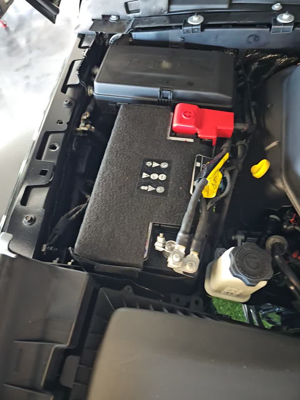 2025 Jeep Wrangler Sport AWD