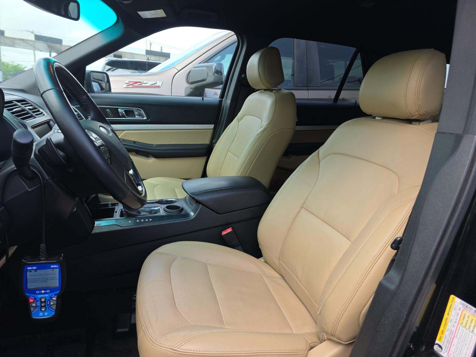FORD EXPLORER - 6