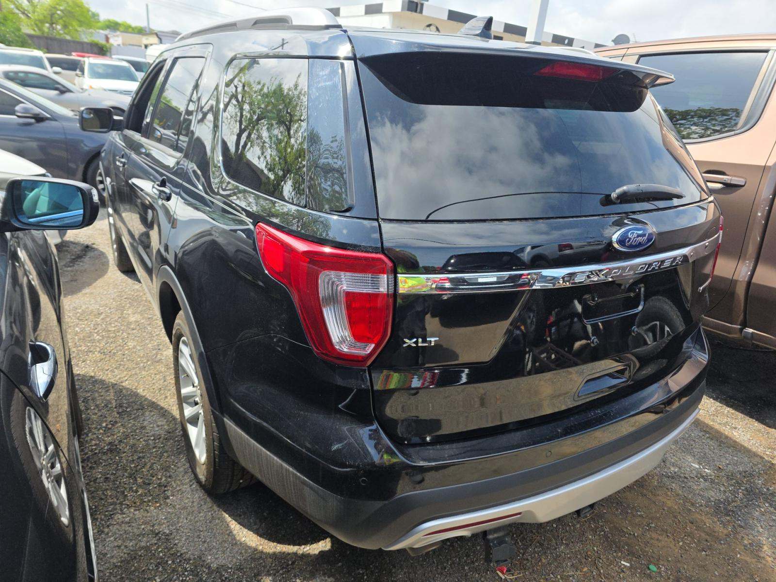 FORD EXPLORER - 2