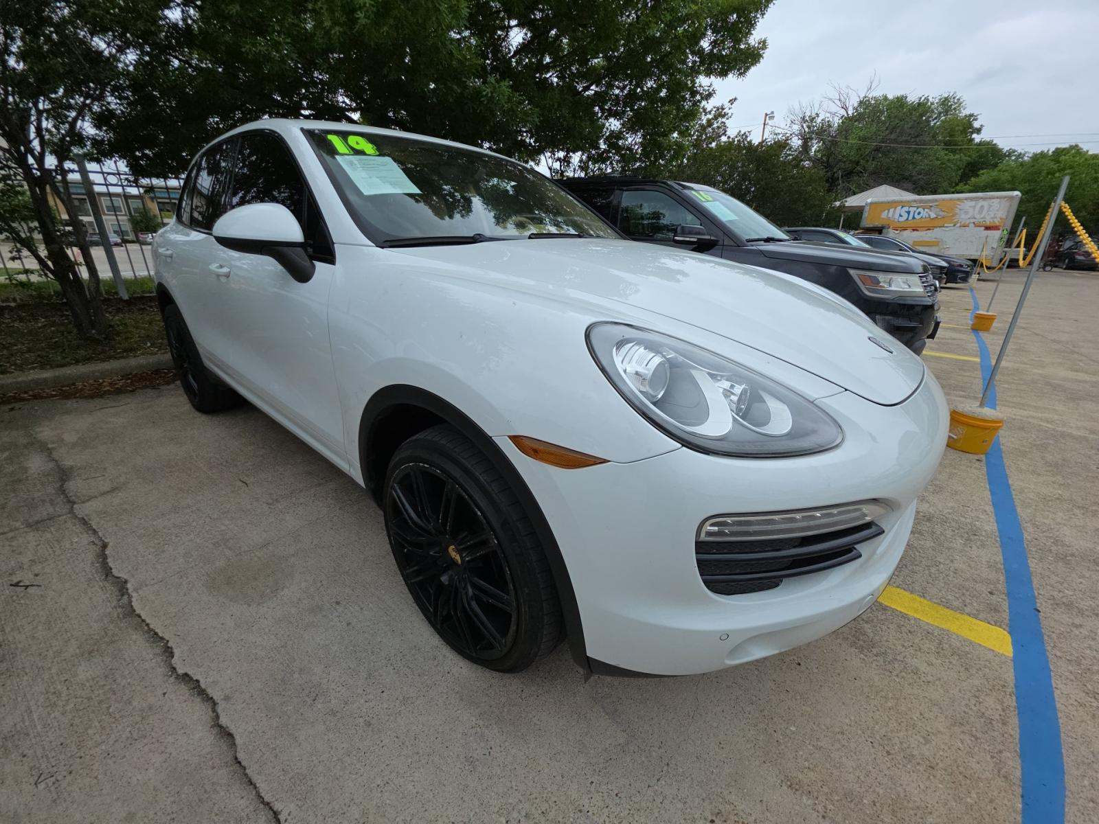 PORSCHE CAYENNE - 4