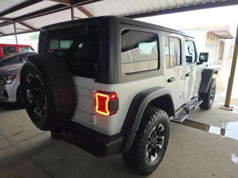 JEEP 4XE RUBICON - 3