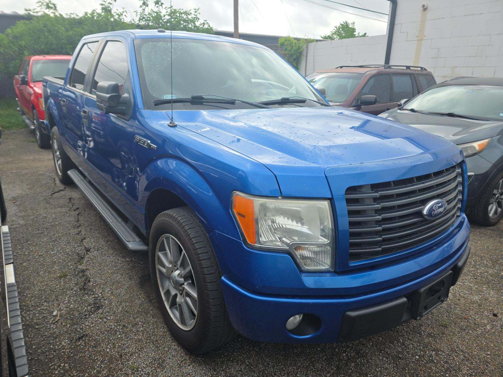 FORD F-150 - 4