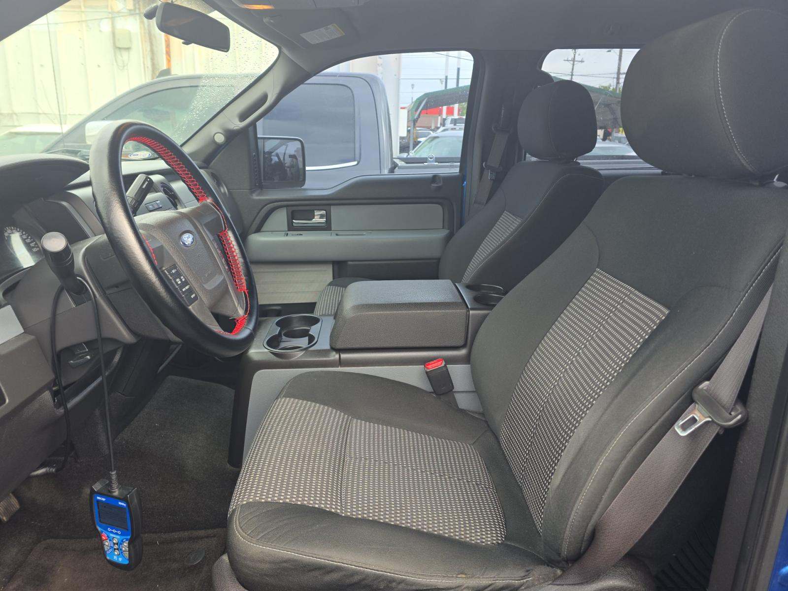 FORD F-150 - 6
