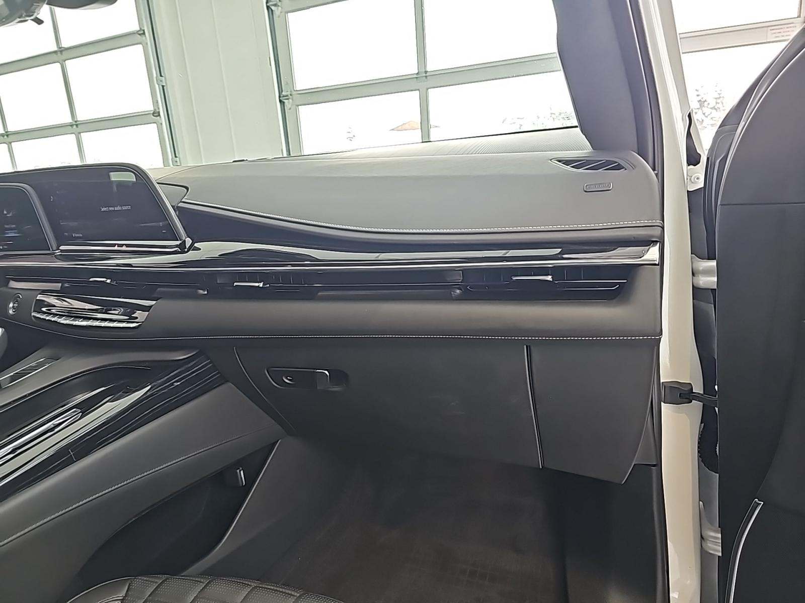 2023 Cadillac Escalade ESV V-Series AWD