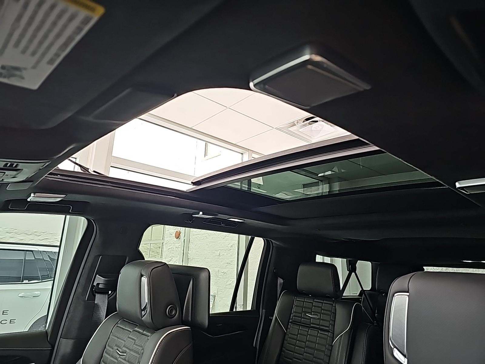 2023 Cadillac Escalade ESV V-Series AWD