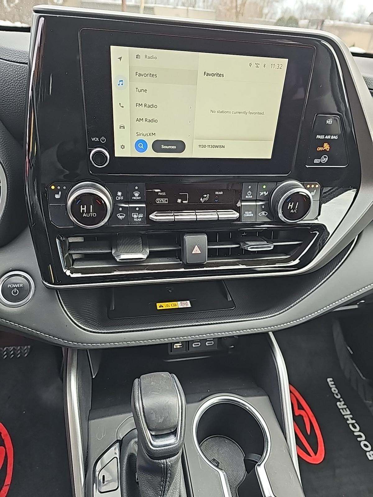 2024 Toyota Highlander Hybrid XLE AWD