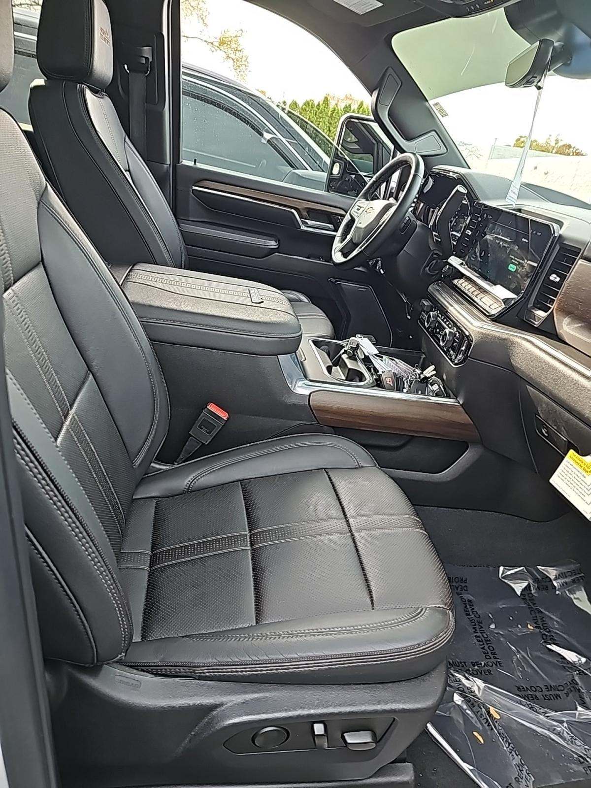 2024 Chevrolet Silverado 3500HD High Country AWD