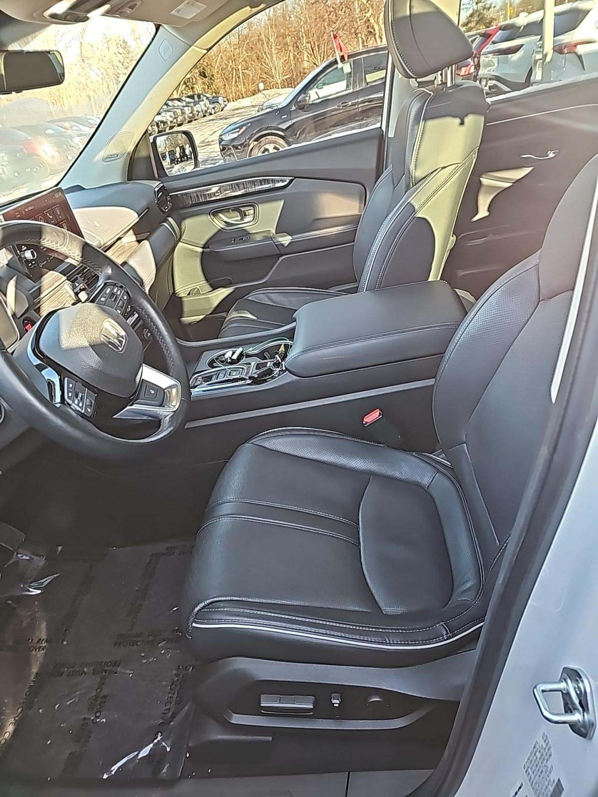 2023 Honda Pilot Elite AWD