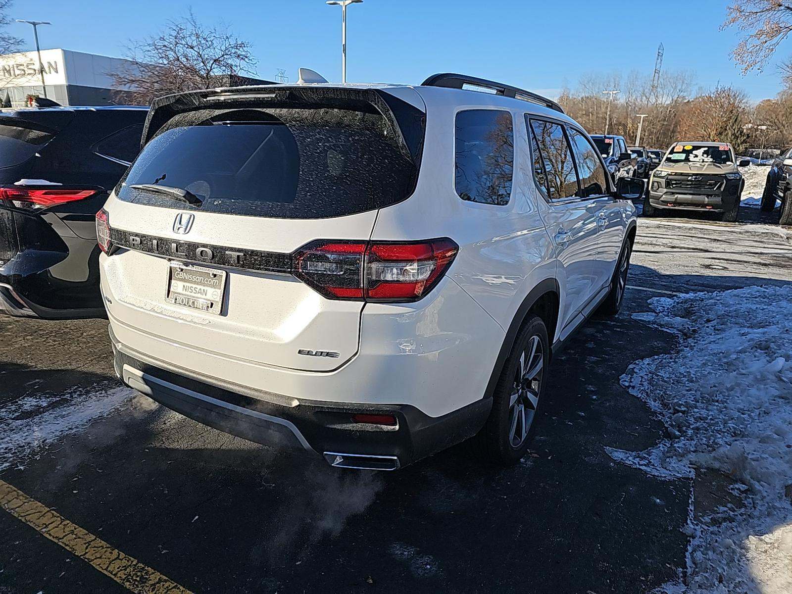 2023 Honda Pilot Elite AWD