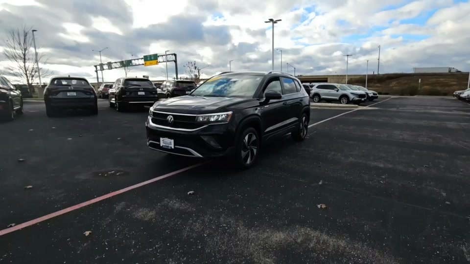 2023 Volkswagen Taos SE
