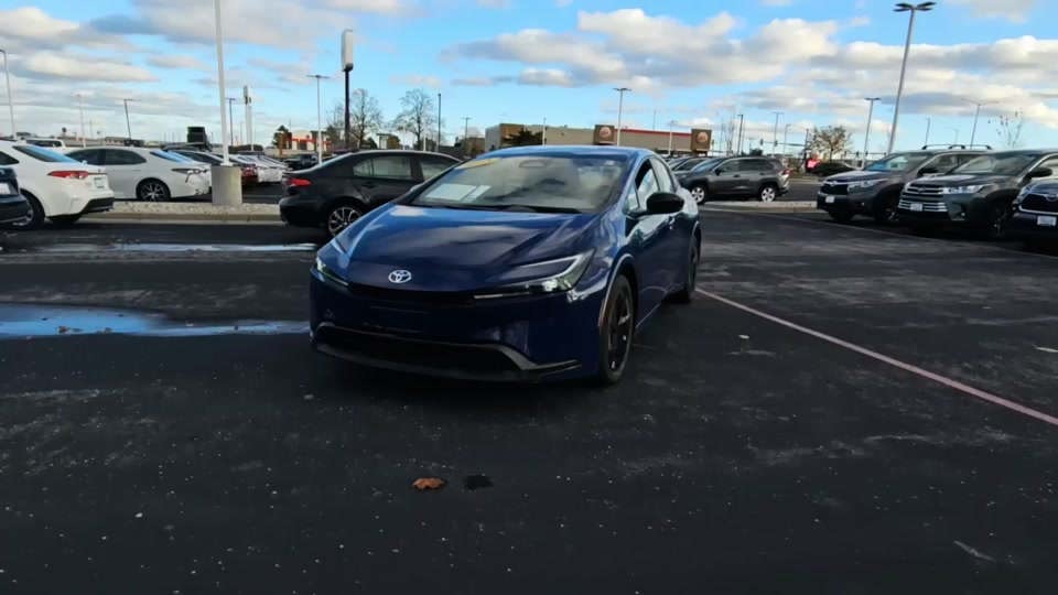 2023 Toyota Prius LE