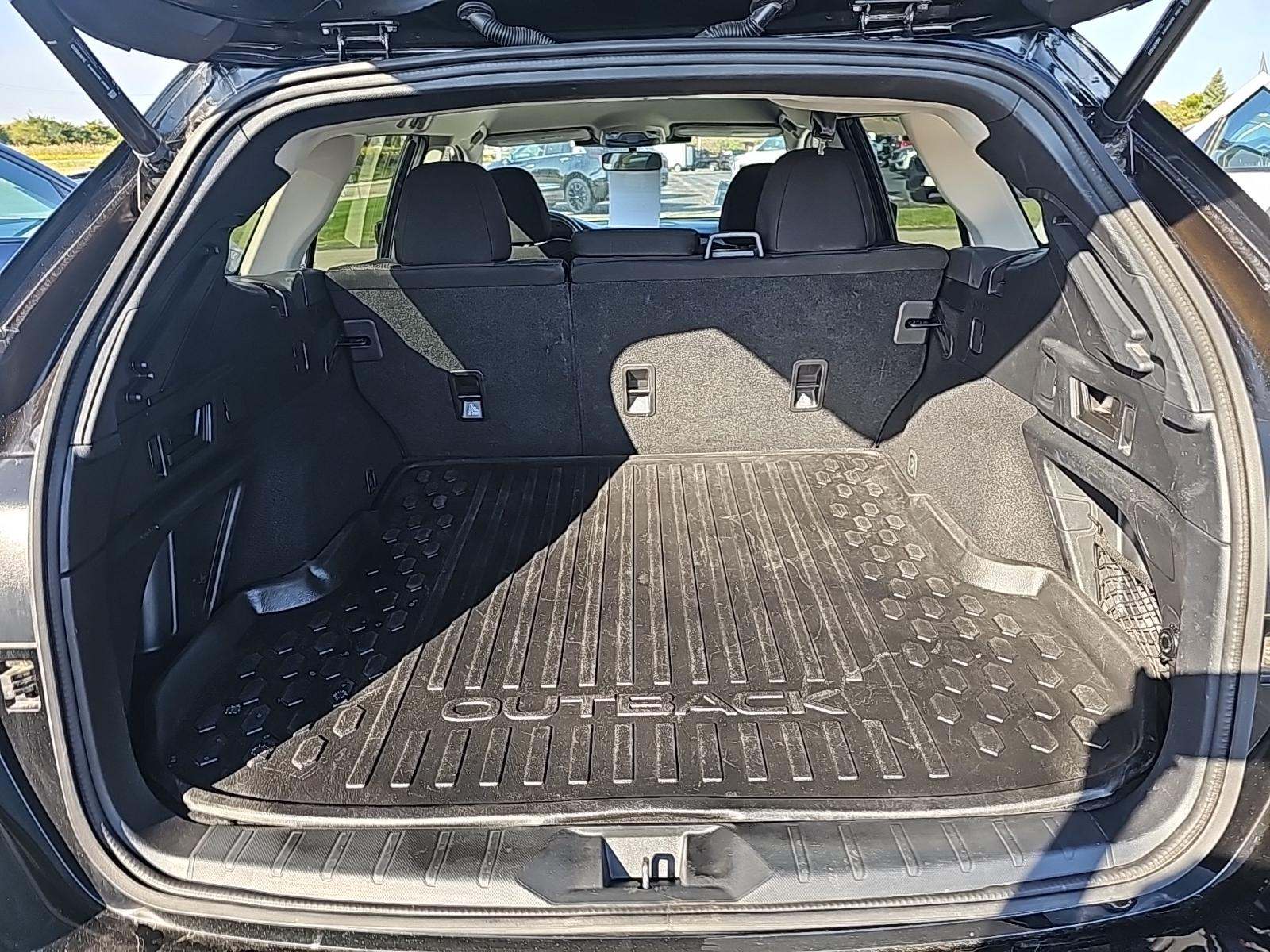 2023 Subaru Outback Premium AWD