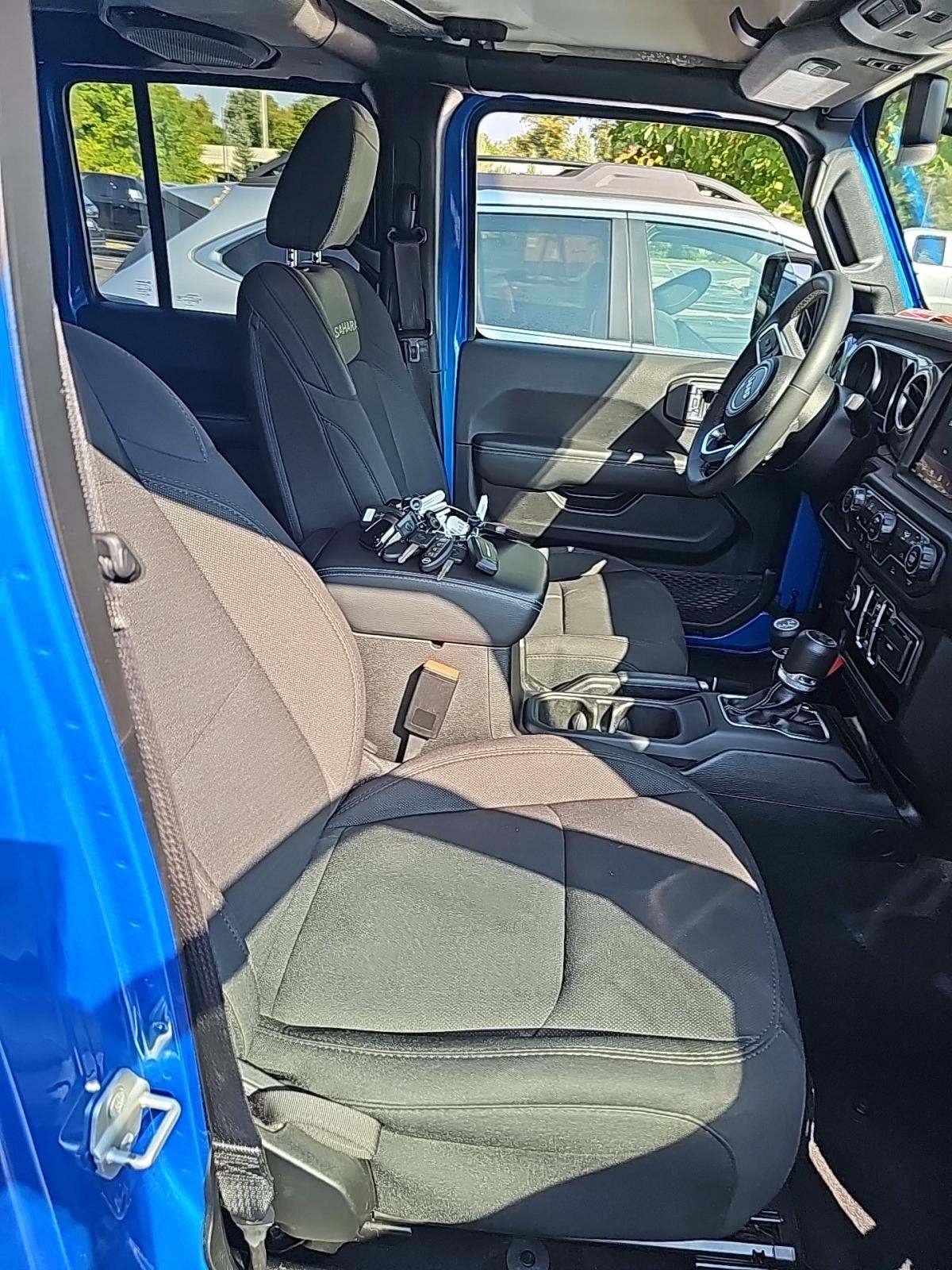 2023 Jeep Wrangler Sahara AWD