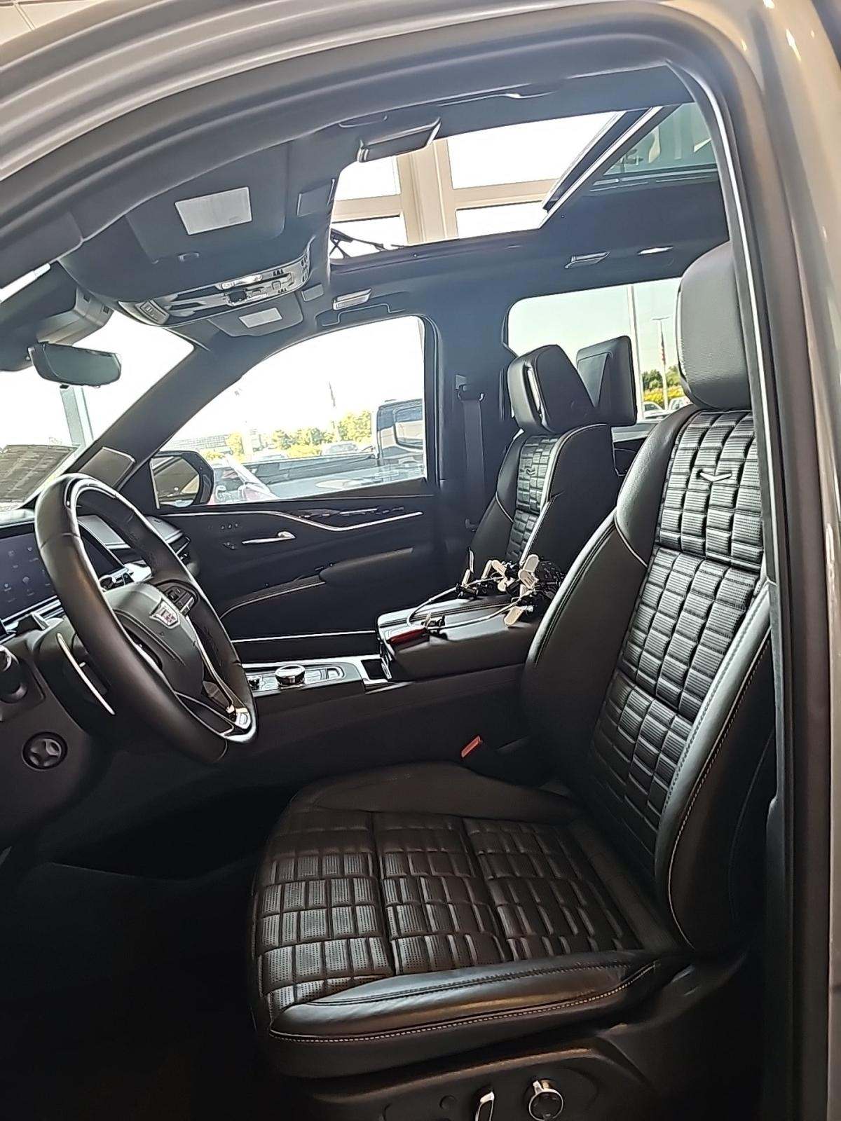 2023 Cadillac Escalade ESV V-Series AWD