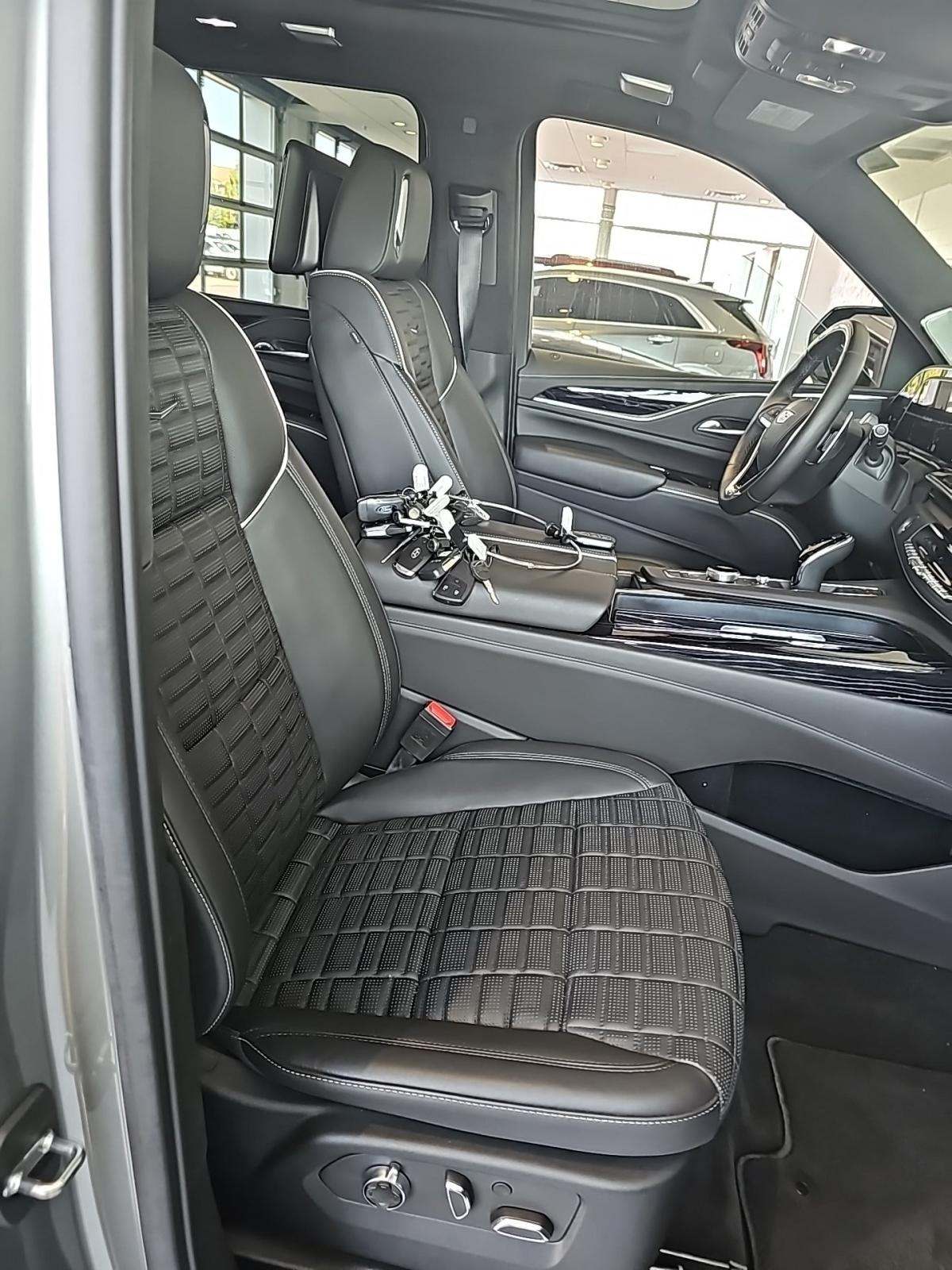 2023 Cadillac Escalade ESV V-Series AWD