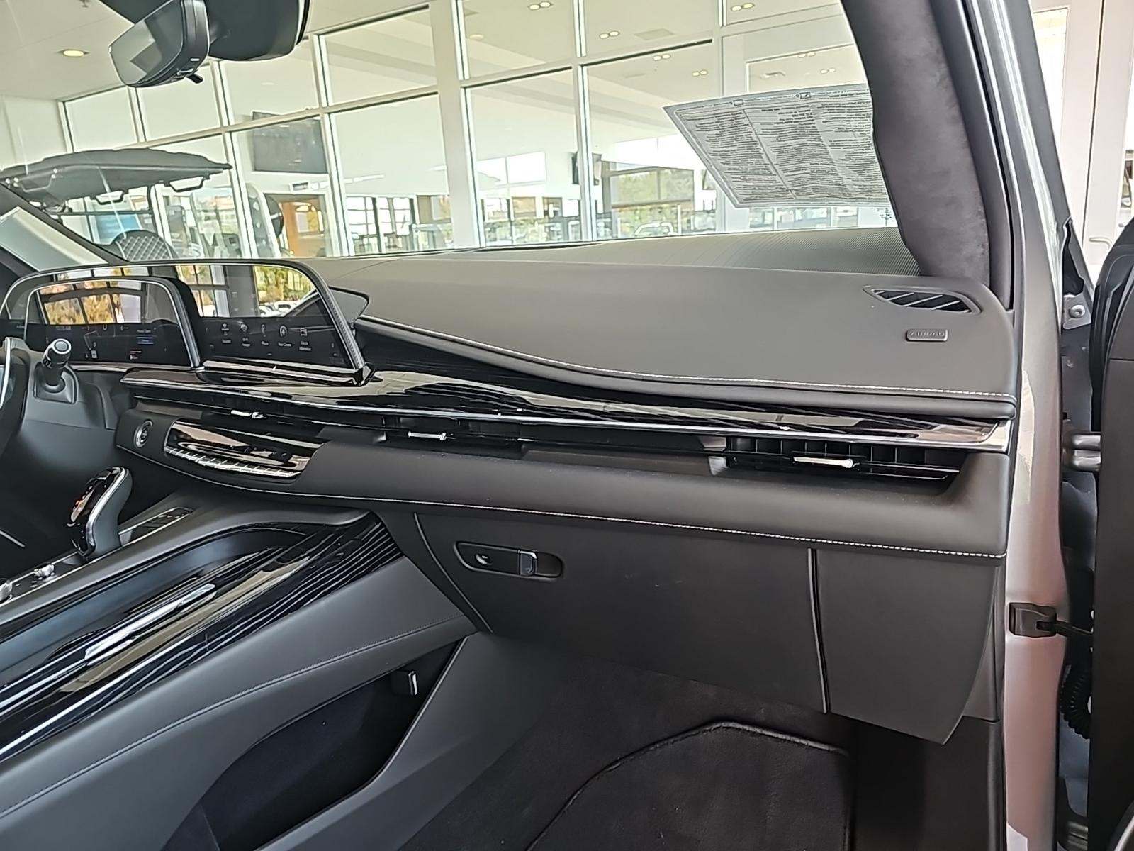 2023 Cadillac Escalade ESV V-Series AWD