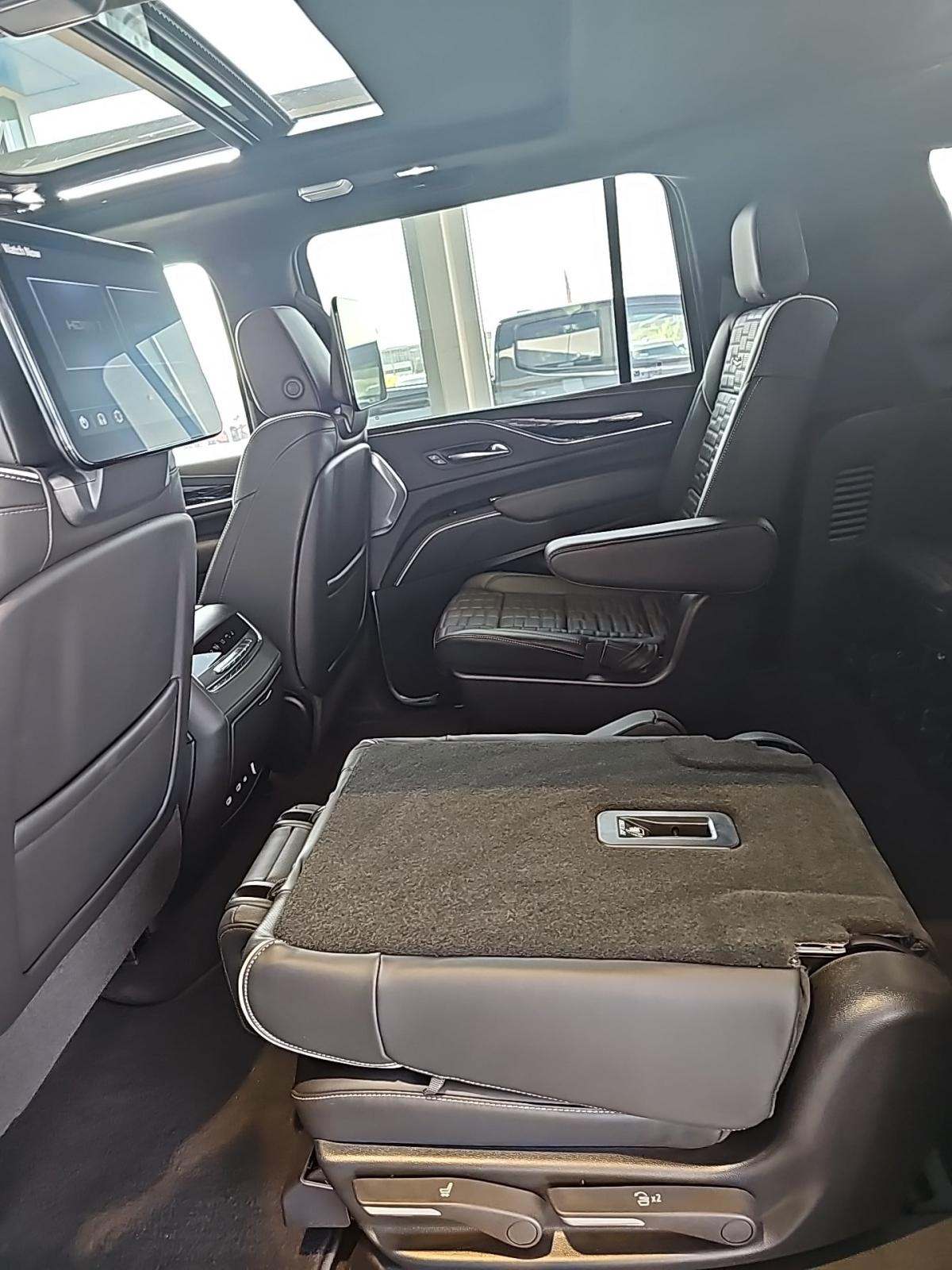 2023 Cadillac Escalade ESV V-Series AWD