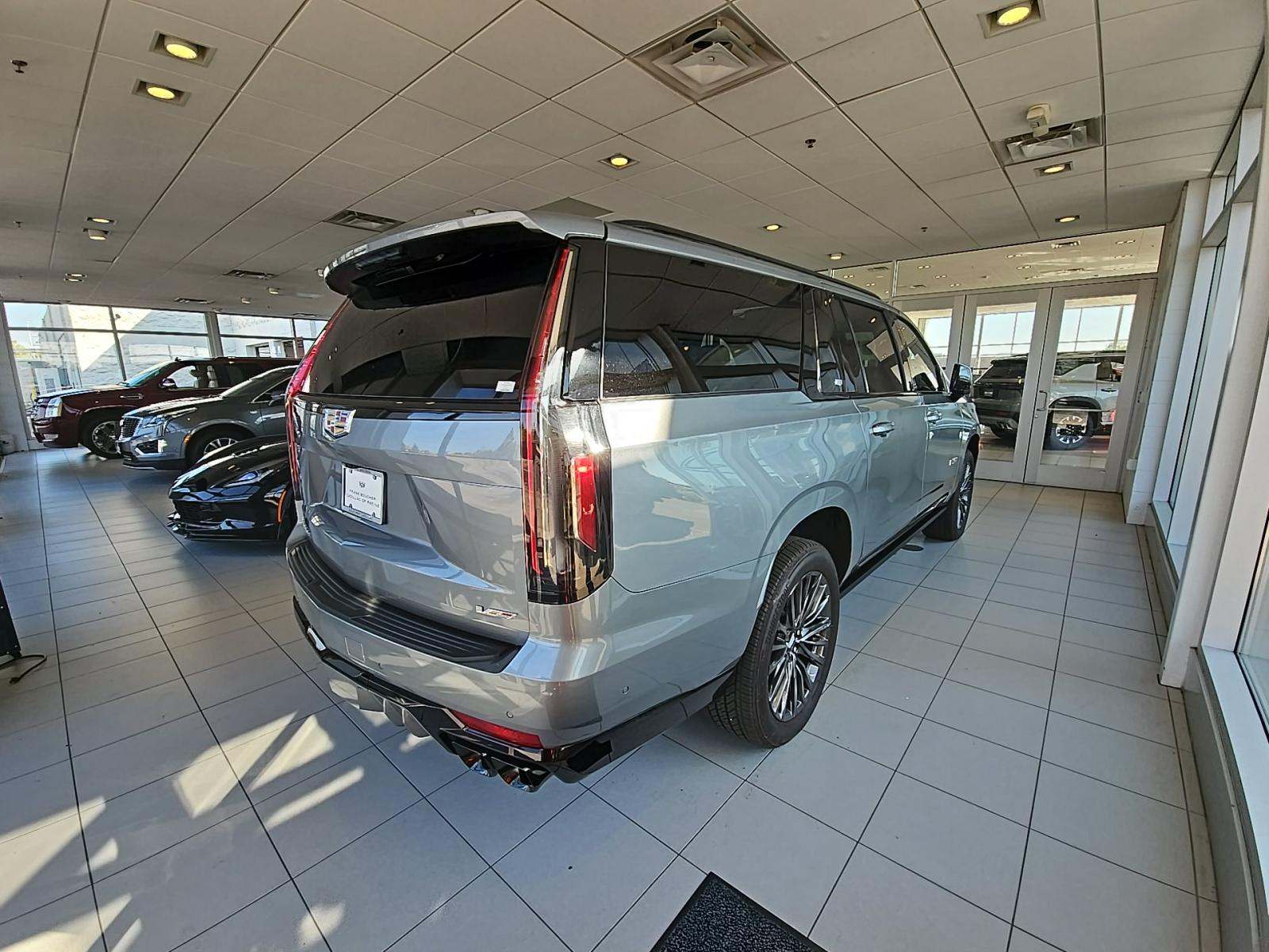 2023 Cadillac Escalade ESV V-Series AWD