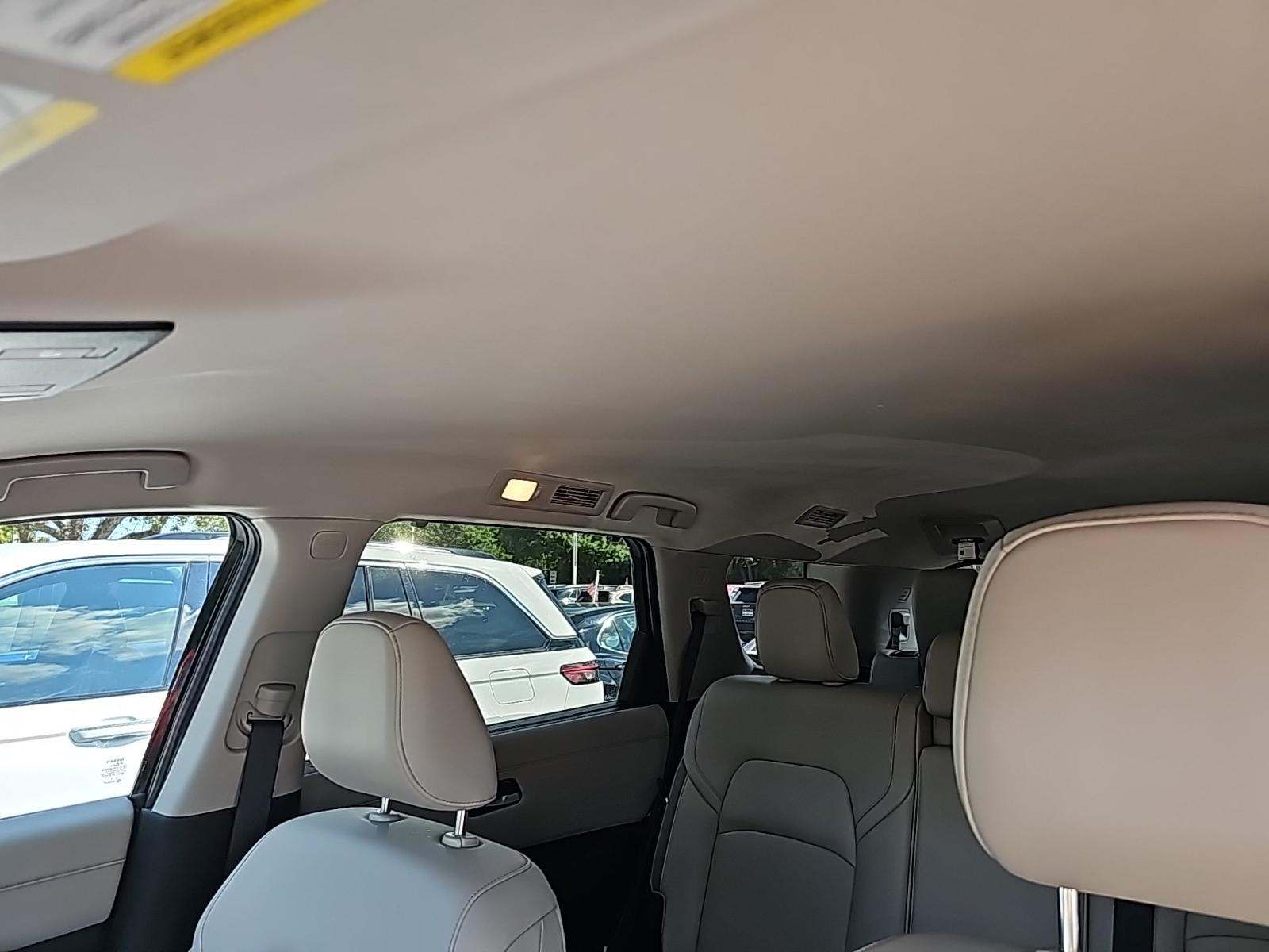 2022 Nissan Pathfinder SL AWD