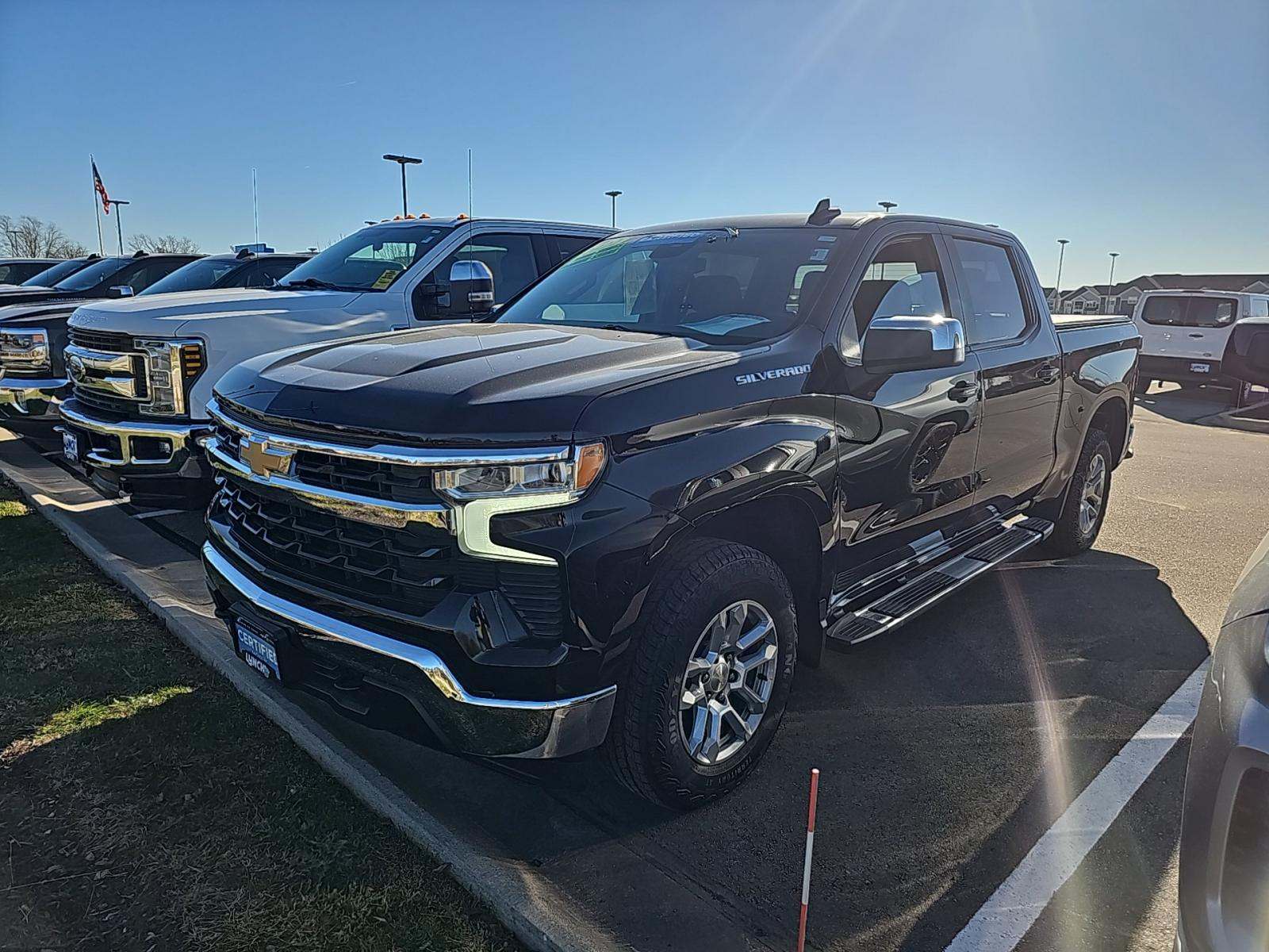 2022 Chevrolet Silverado 1500 LT AWD