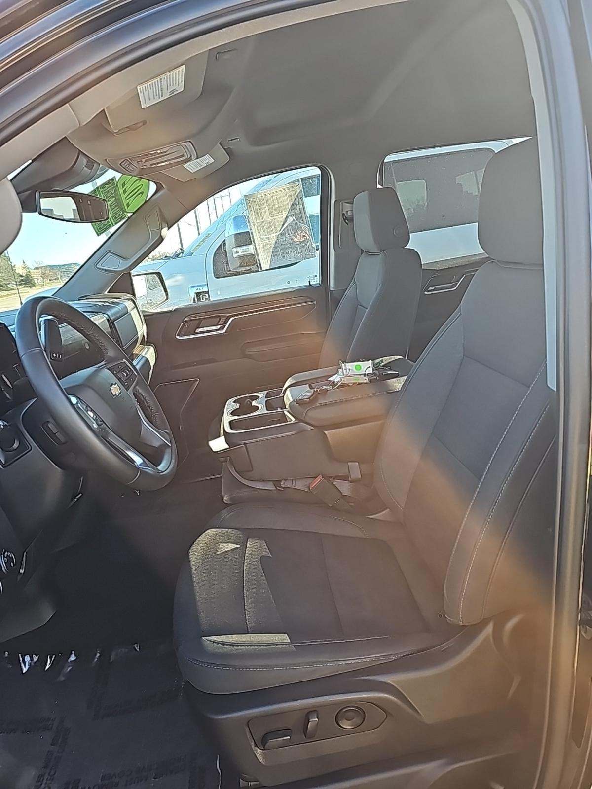 2022 Chevrolet Silverado 1500 LT AWD