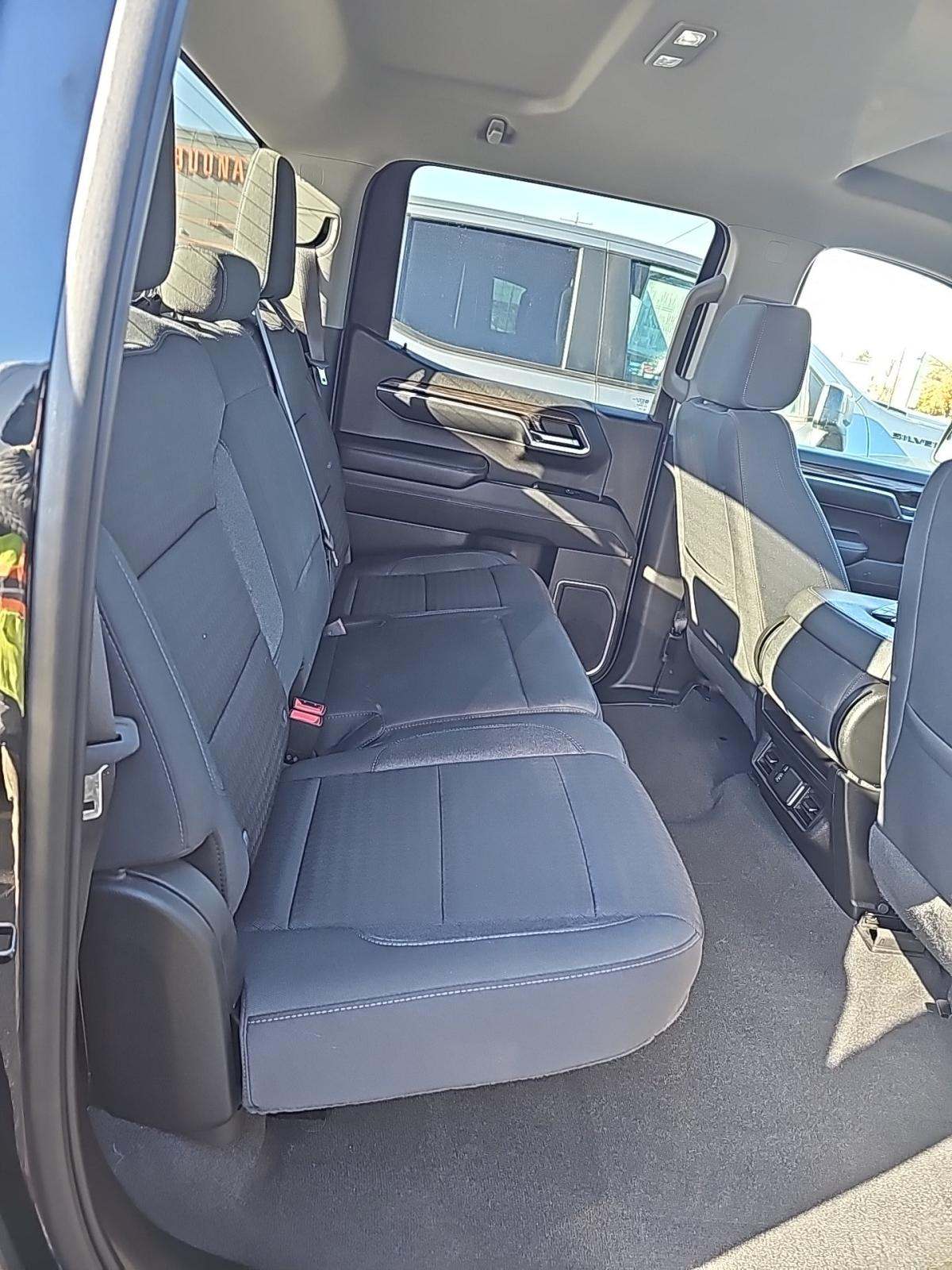 2022 Chevrolet Silverado 1500 LT AWD