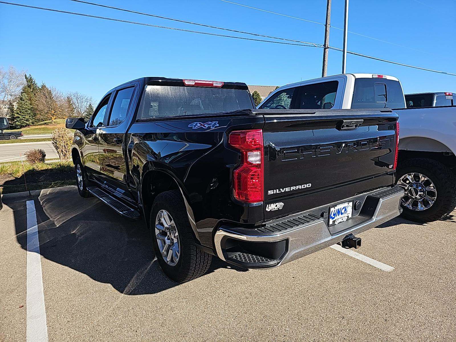 2022 Chevrolet Silverado 1500 LT AWD
