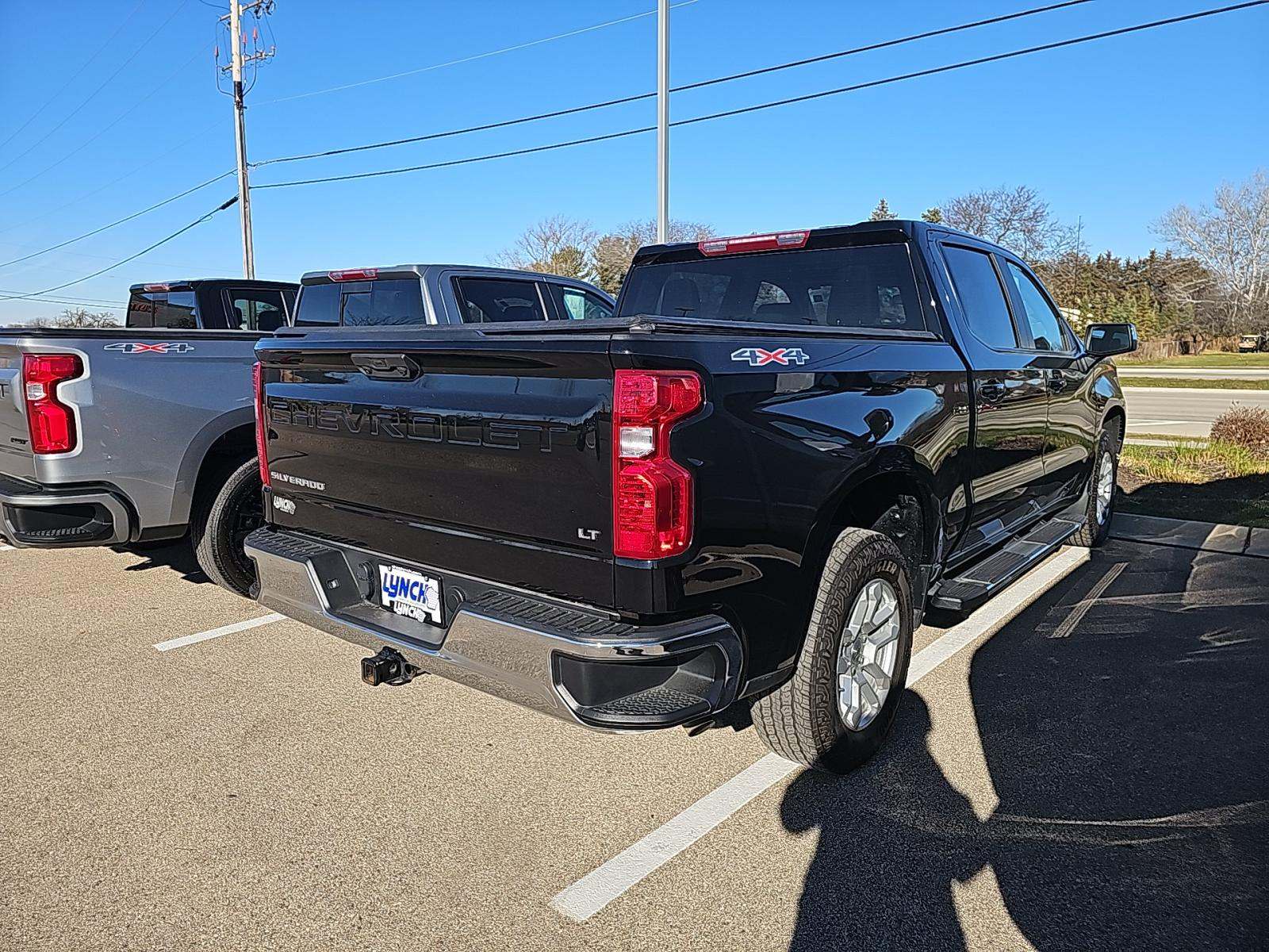 2022 Chevrolet Silverado 1500 LT AWD