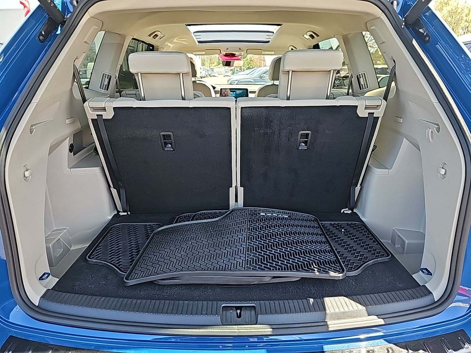 2025 Volkswagen Atlas 2.0T SEL Premium R-Line AWD