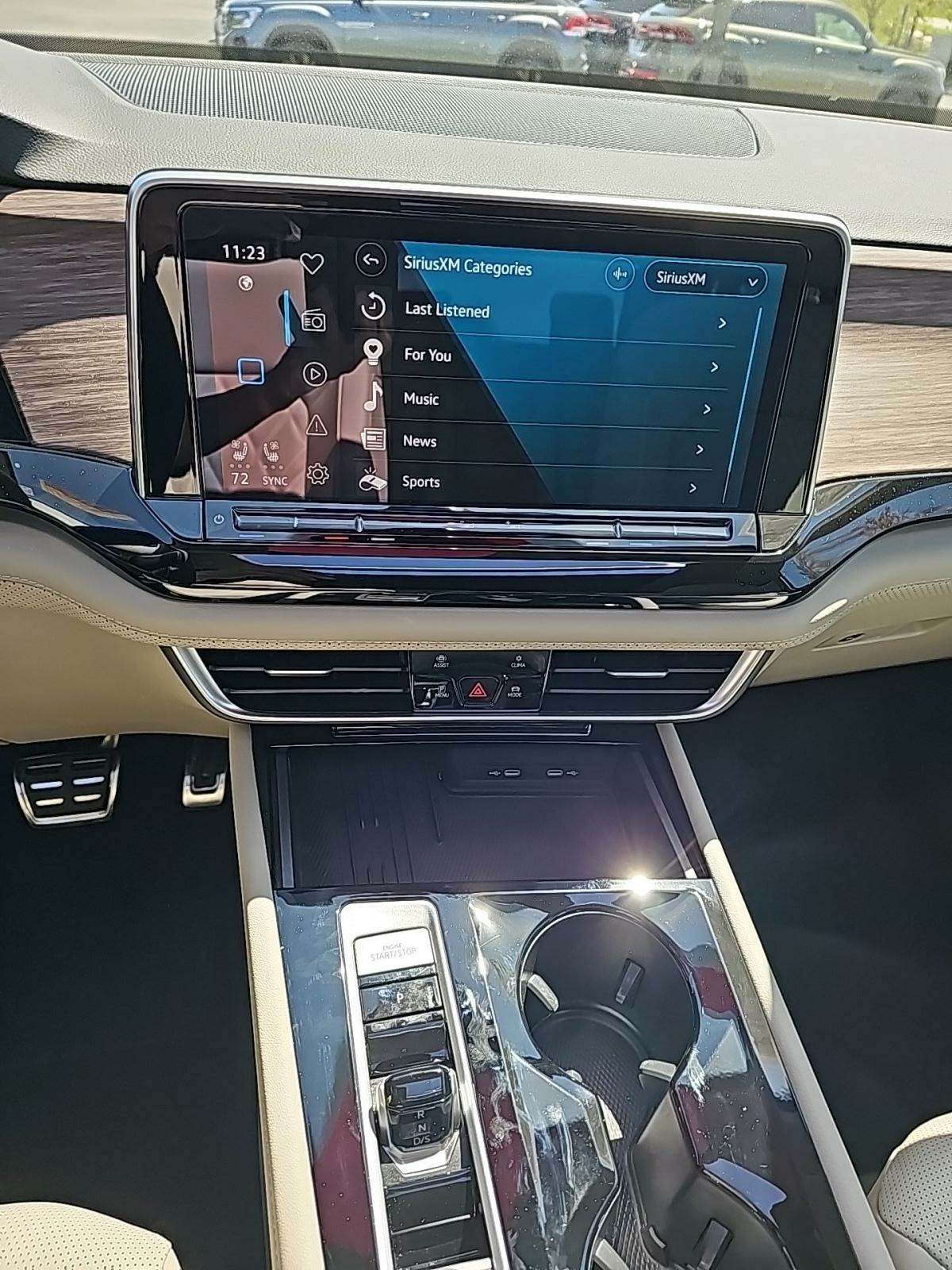 2025 Volkswagen Atlas 2.0T SEL Premium R-Line AWD