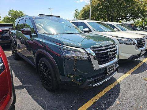 2024 Nissan Pathfinder SL AWD