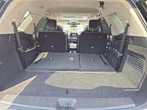 2024 Nissan Pathfinder SL AWD