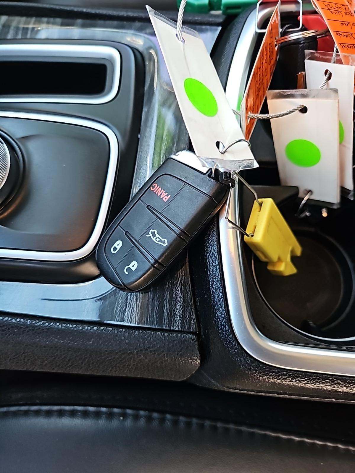 2017 Chrysler 300 Limited RWD