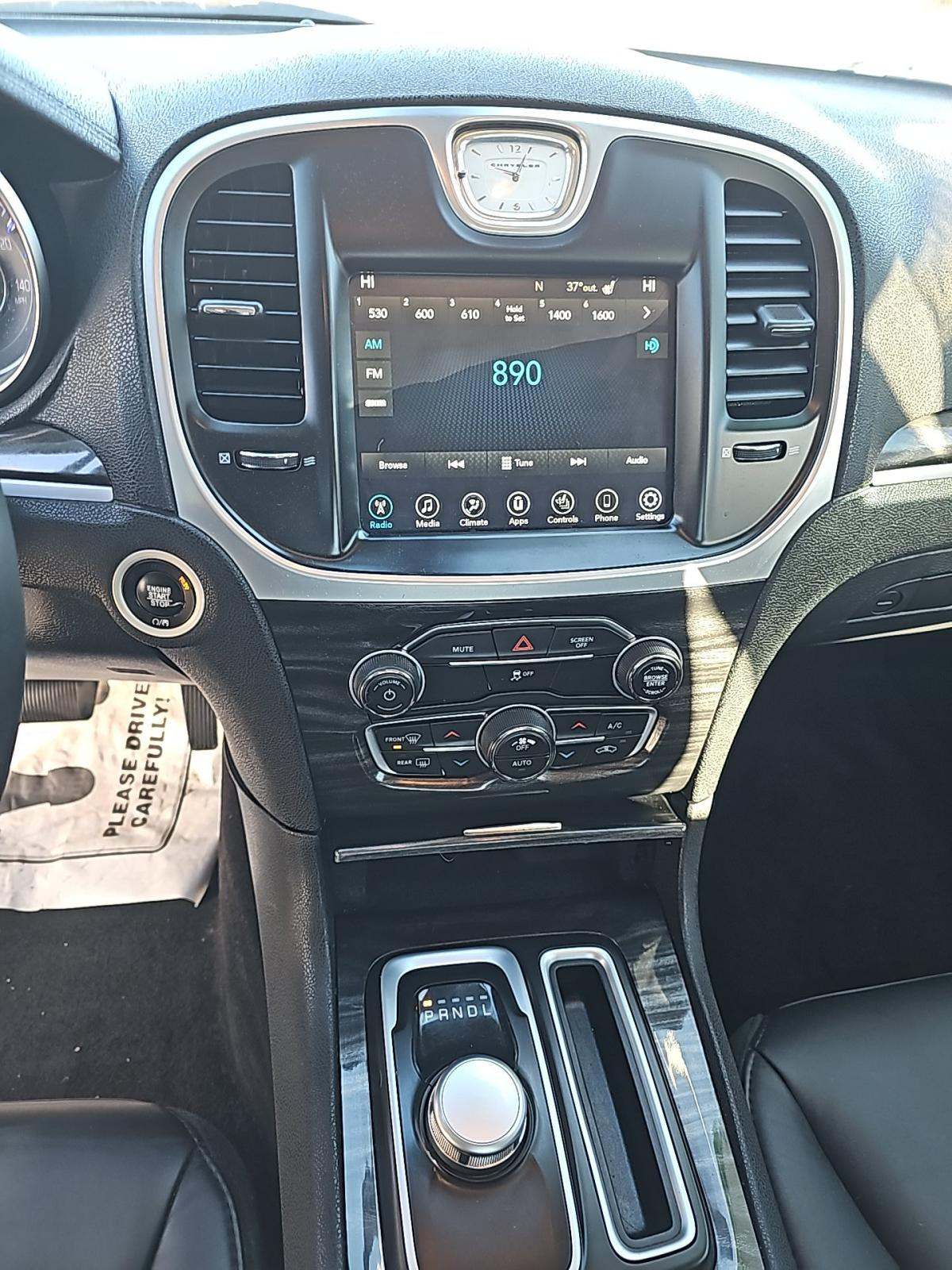 2017 Chrysler 300 Limited RWD