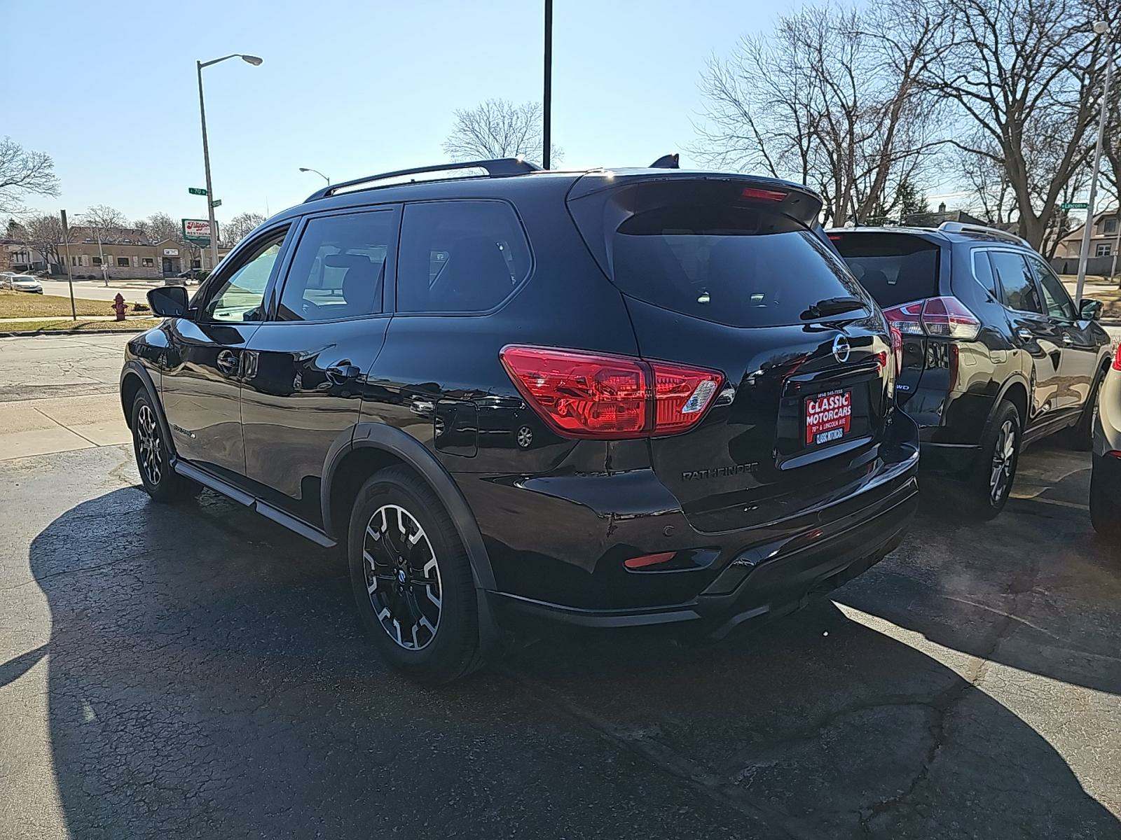 2019 Nissan Pathfinder SL AWD