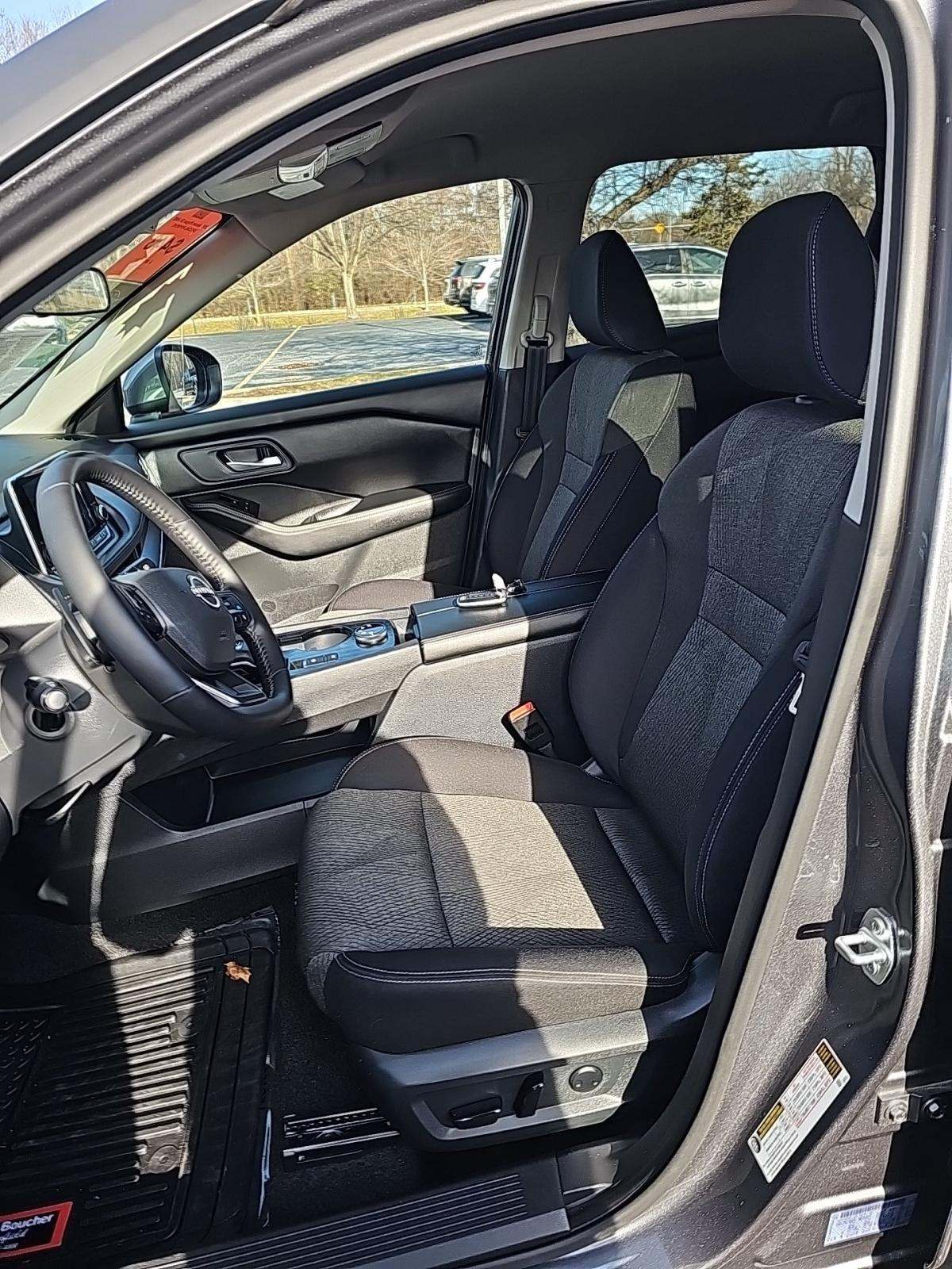 2025 Nissan Rogue SV AWD