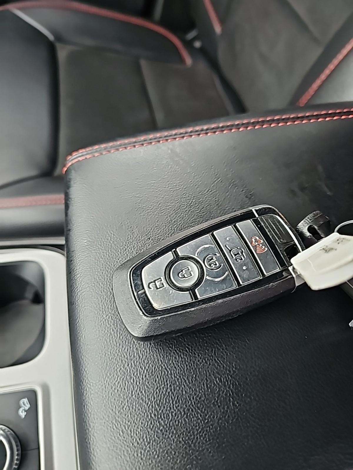 2023 Ford Explorer ST-Line AWD