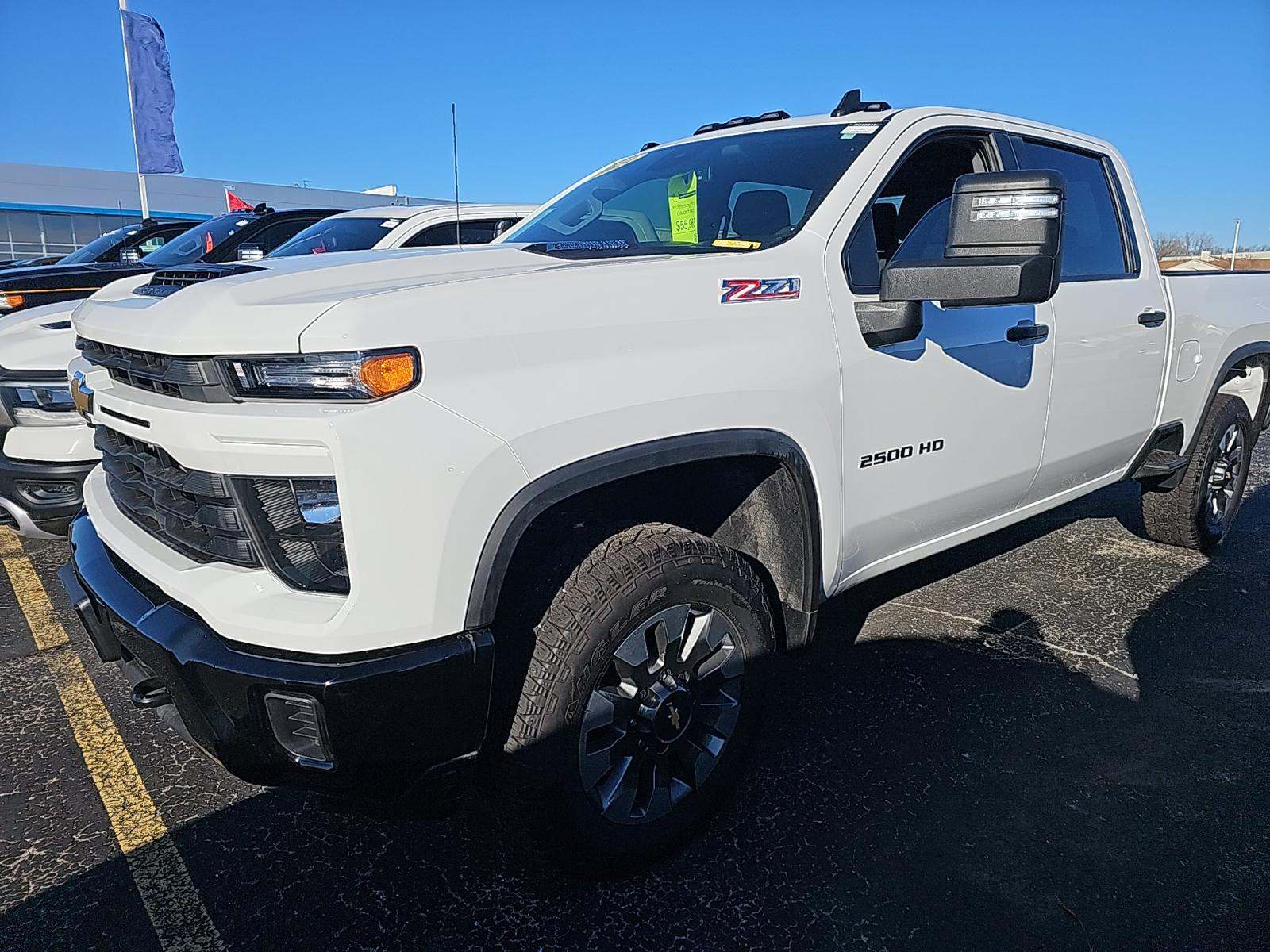 2024 Chevrolet Silverado 2500HD Custom AWD