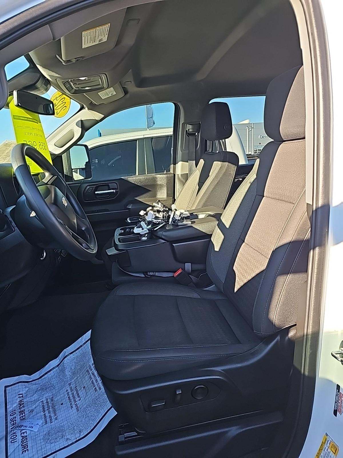 2024 Chevrolet Silverado 2500HD Custom AWD