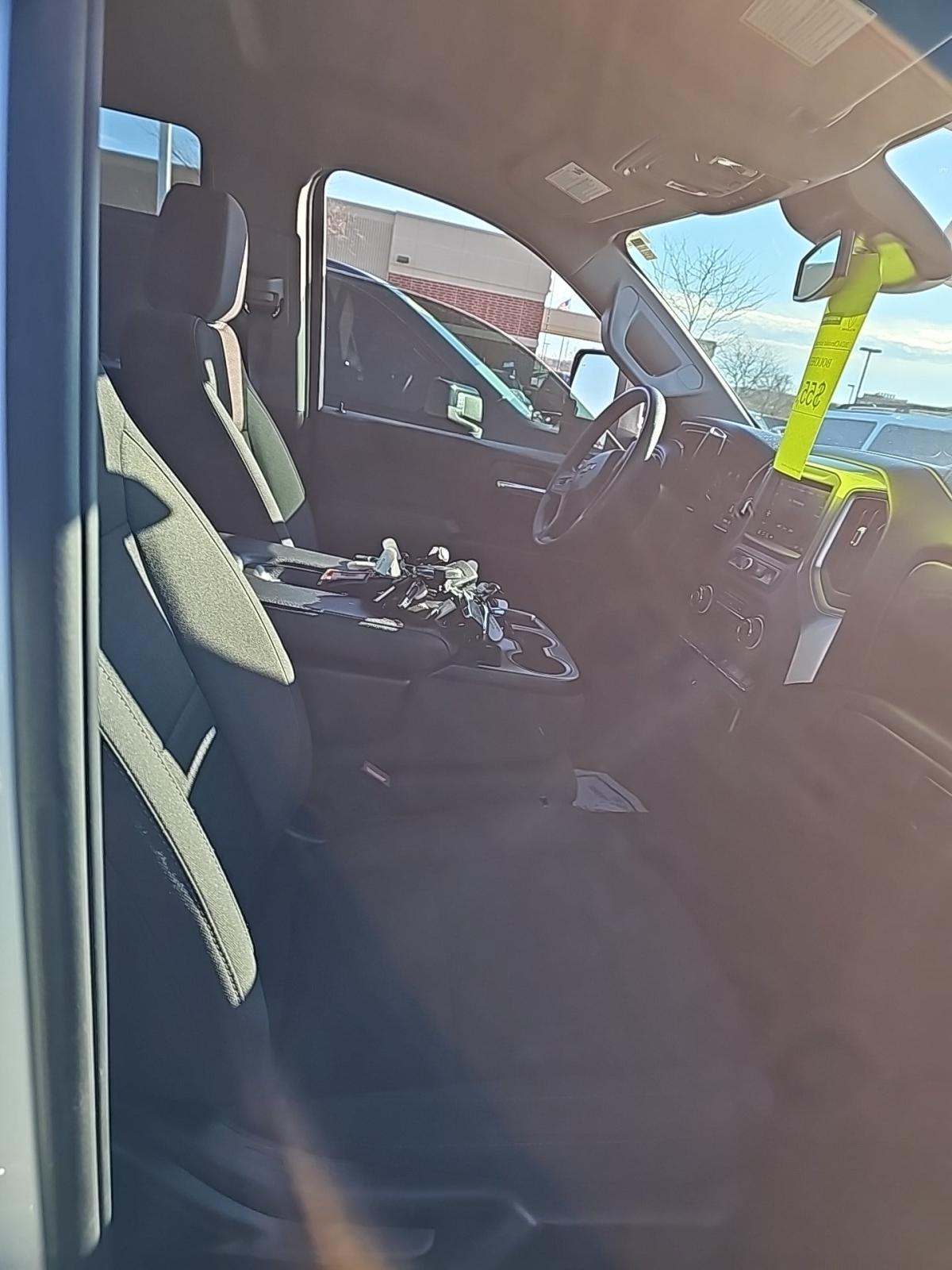 2024 Chevrolet Silverado 2500HD Custom AWD