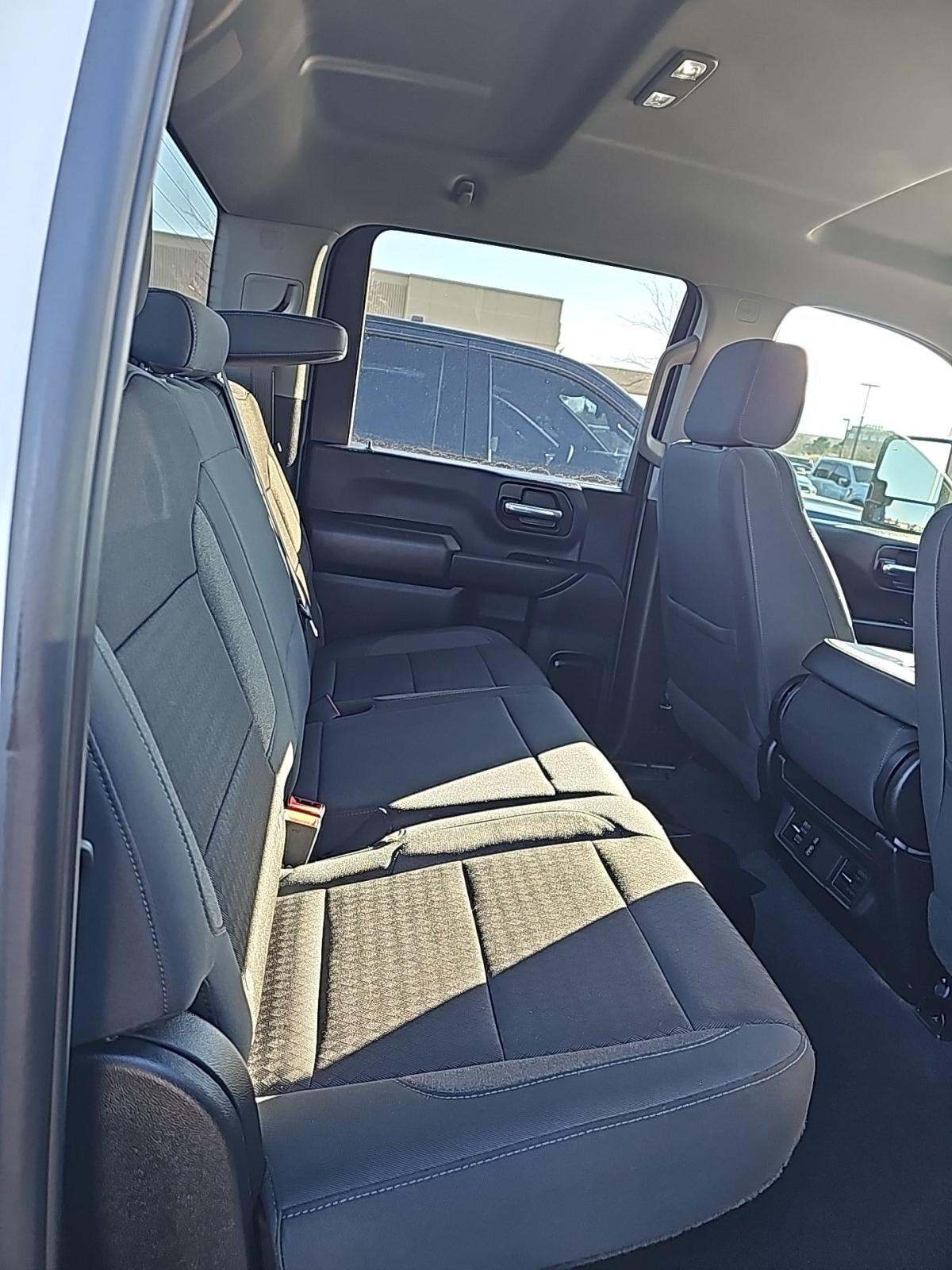 2024 Chevrolet Silverado 2500HD Custom AWD