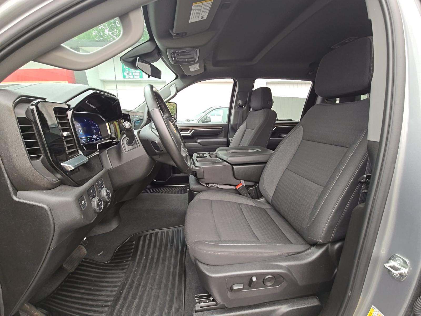 2025 Chevrolet Silverado 2500HD LT AWD