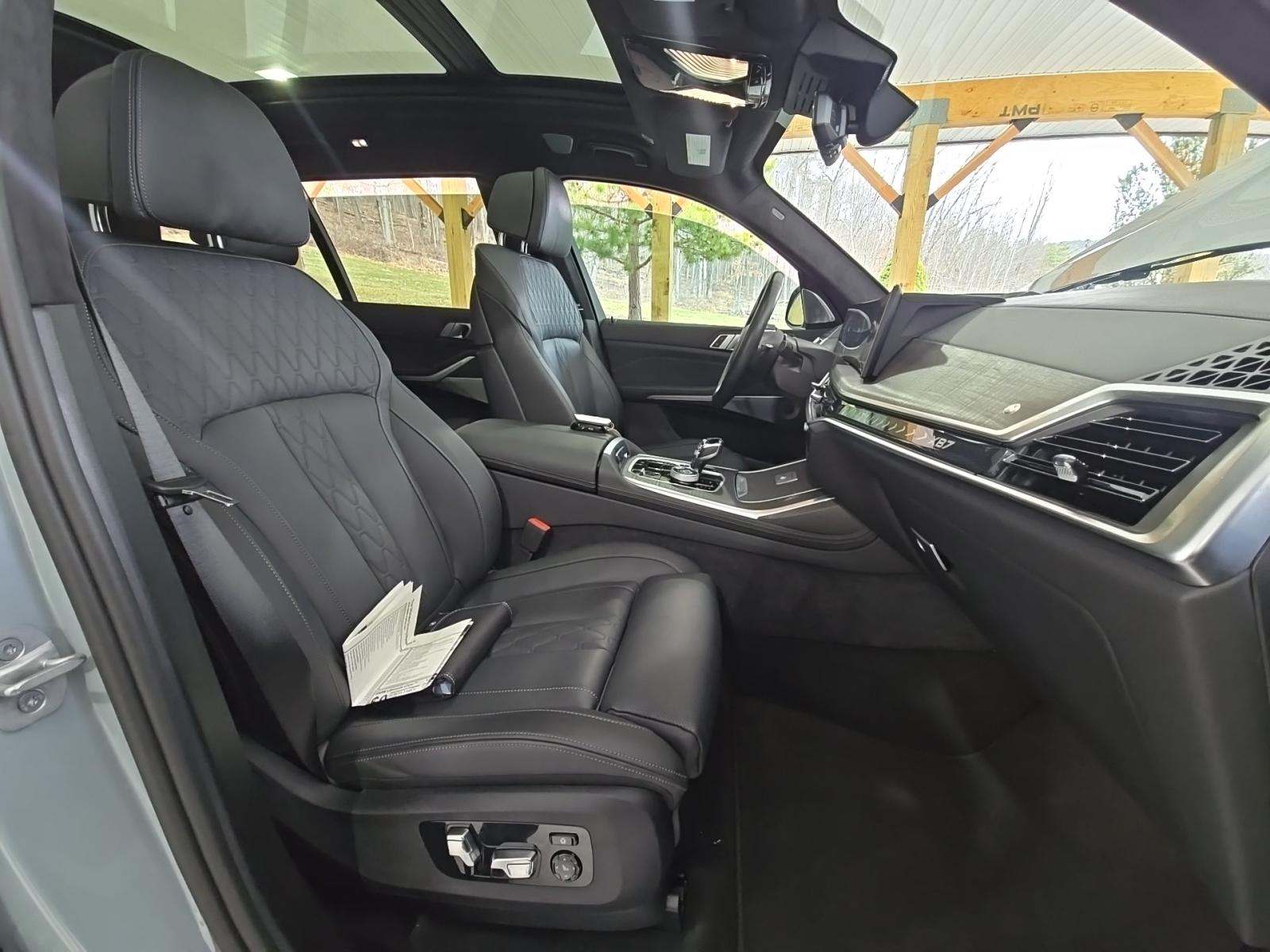 2025 BMW X7 ALPINA XB7 AWD