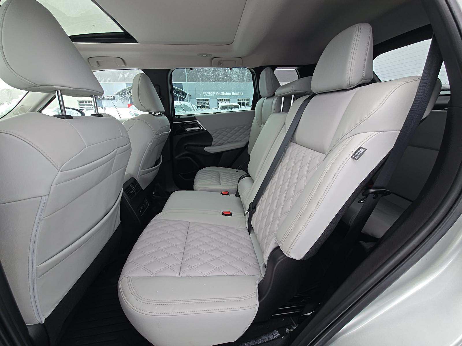 2023 Mitsubishi Outlander SEL AWD