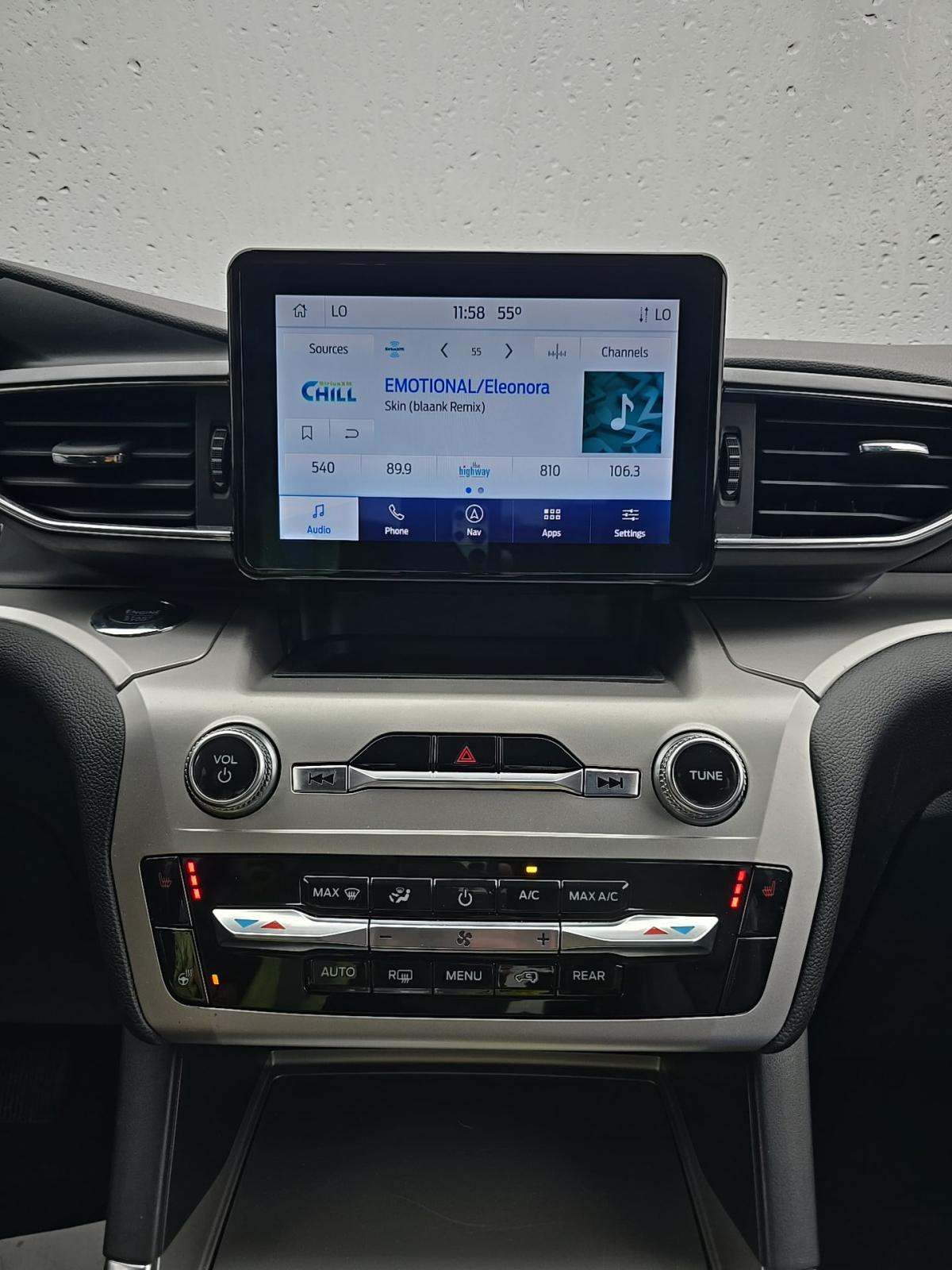 2022 Ford Explorer XLT RWD